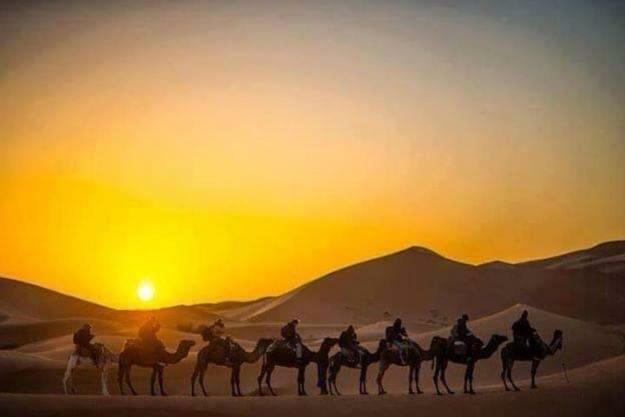 Sahara Nomad Camp Hotel Merzouga Buitenkant foto